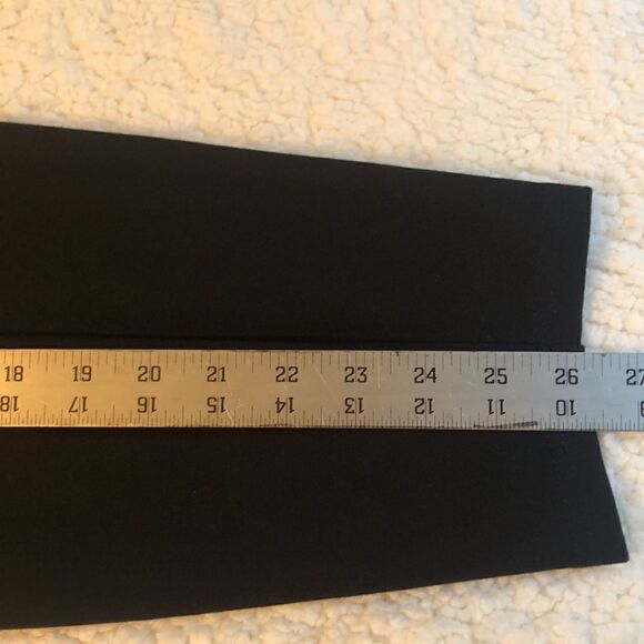 FOREVER 21 Women’s 3X Black pants with STRETCH, waist 20 1/2", Inseam 26 1/4" - Picture 5 of 12